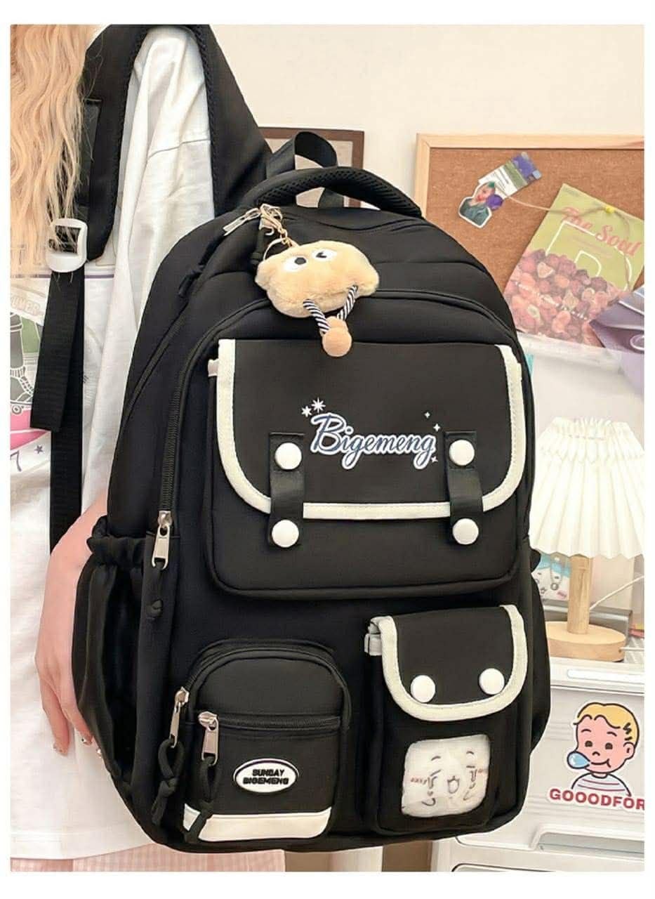 স্টাইলিশ ব্যাকপ্যাক ✨🎒