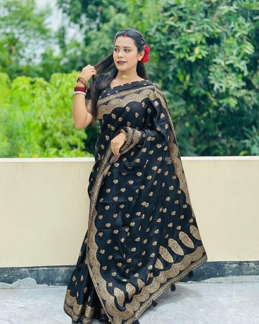 ❤️ সিল্কের শাড়ি ❤️